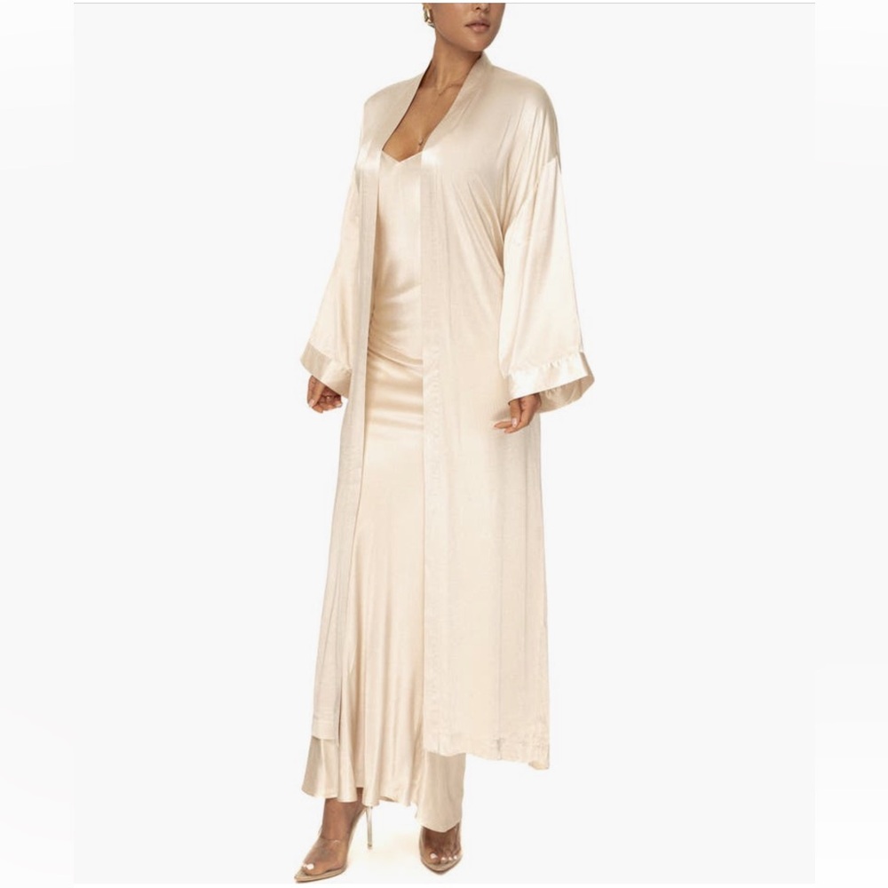 JLUXLABEL Always & Forever Satin Robe | Beige | Size Medium/Large - Picture 7 of 14